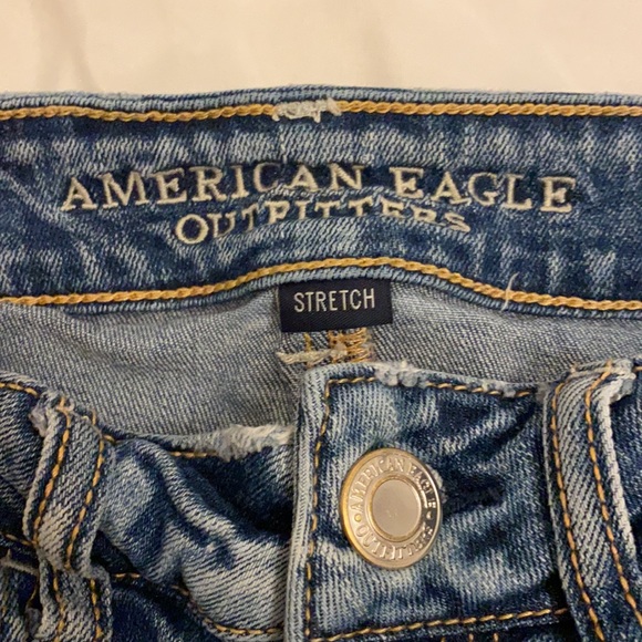 American Eagle Women Short - Picture 3 of 7